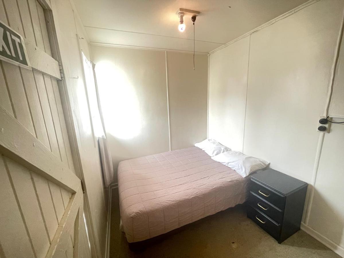 Camellia Court Family Motel Taupo Eksteriør bilde