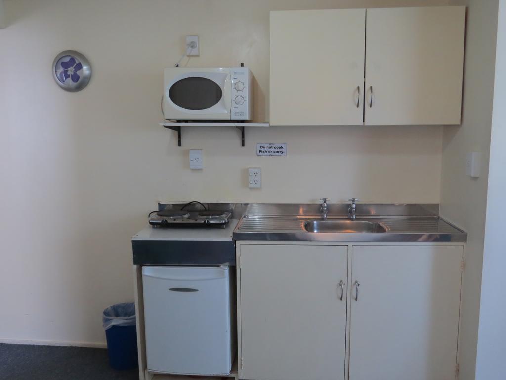 Camellia Court Family Motel Taupo Eksteriør bilde