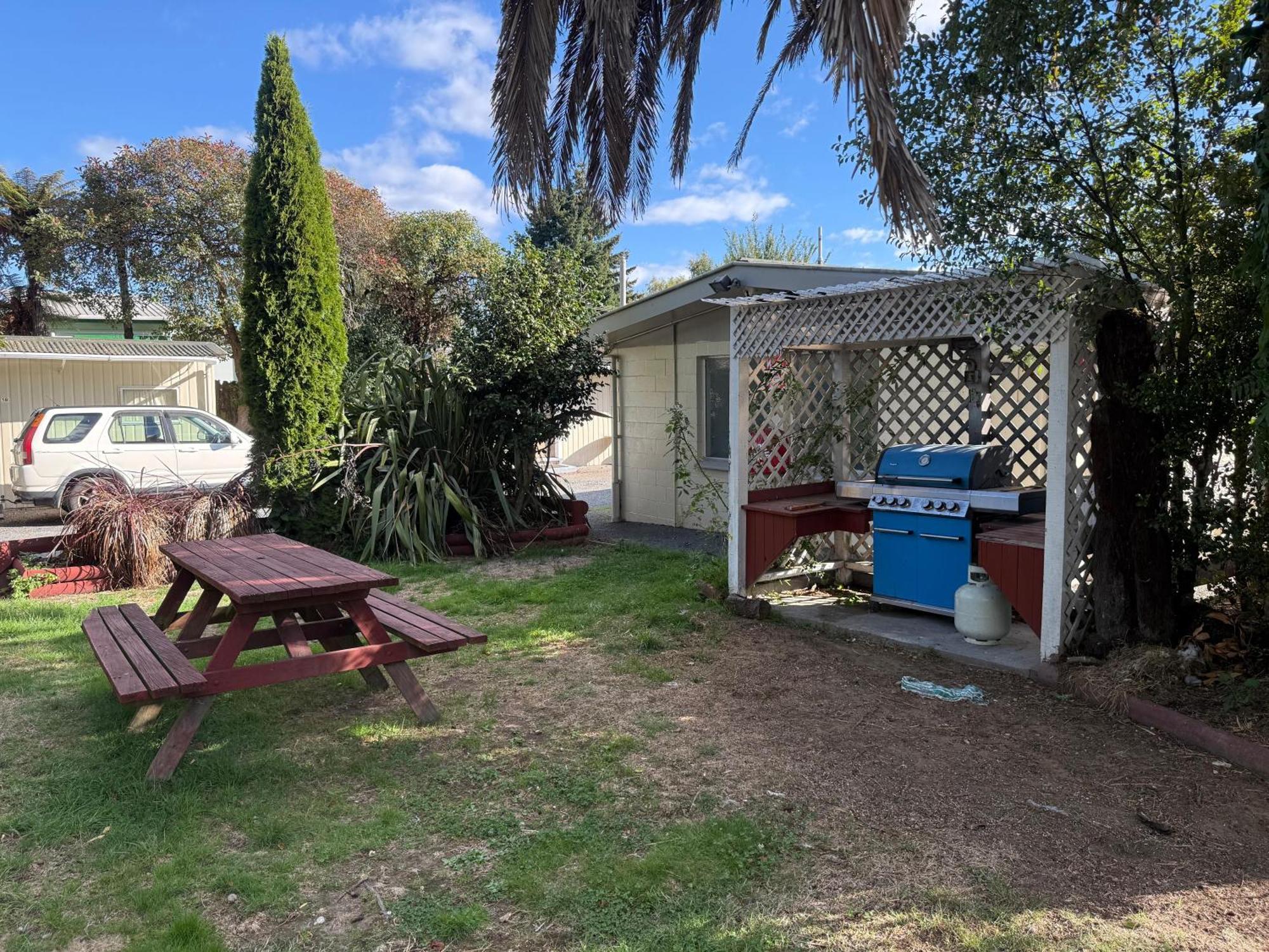 Camellia Court Family Motel Taupo Eksteriør bilde