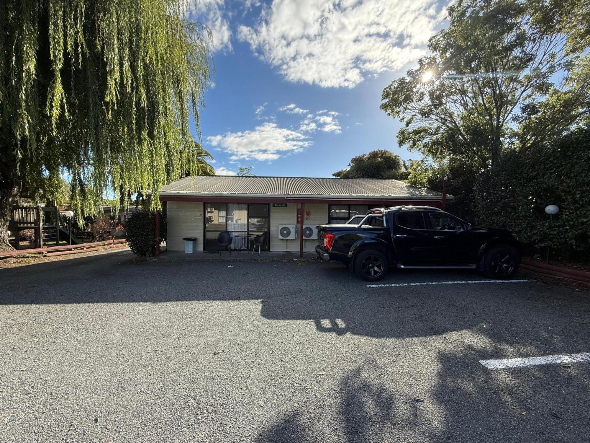 Camellia Court Family Motel Taupo Eksteriør bilde