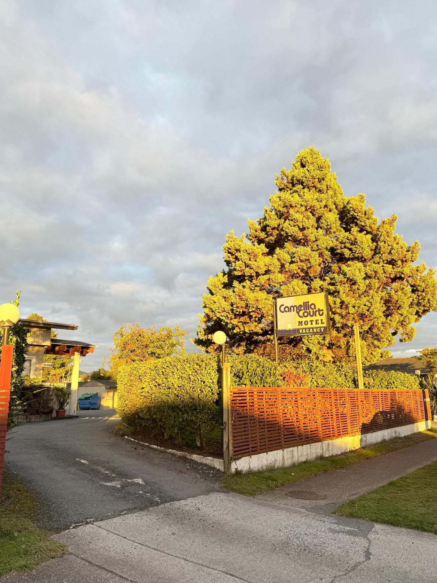 Camellia Court Family Motel Taupo Eksteriør bilde
