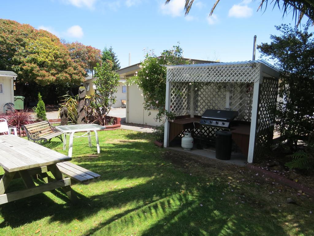 Camellia Court Family Motel Taupo Eksteriør bilde