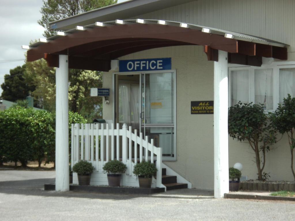 Camellia Court Family Motel Taupo Eksteriør bilde