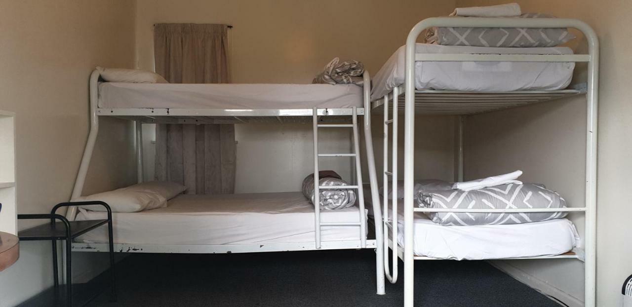 Camellia Court Family Motel Taupo Eksteriør bilde