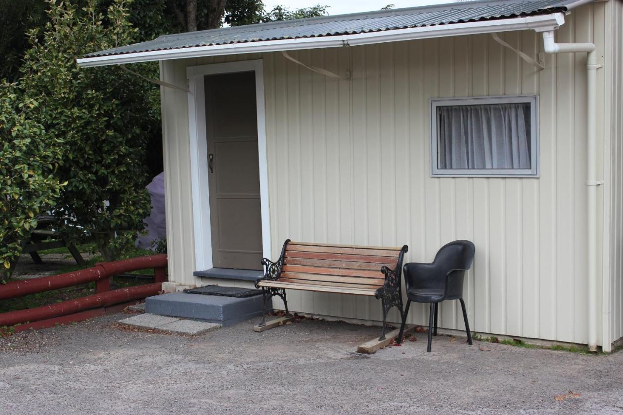 Camellia Court Family Motel Taupo Eksteriør bilde